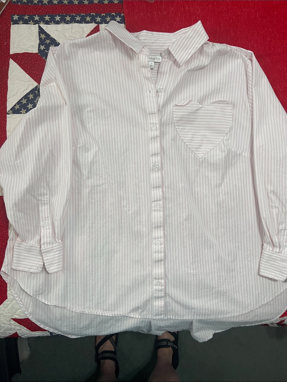 Crown & Ivy woman’s 1X Light  Pink Striped Button-Up Shirt with Heart Pocket